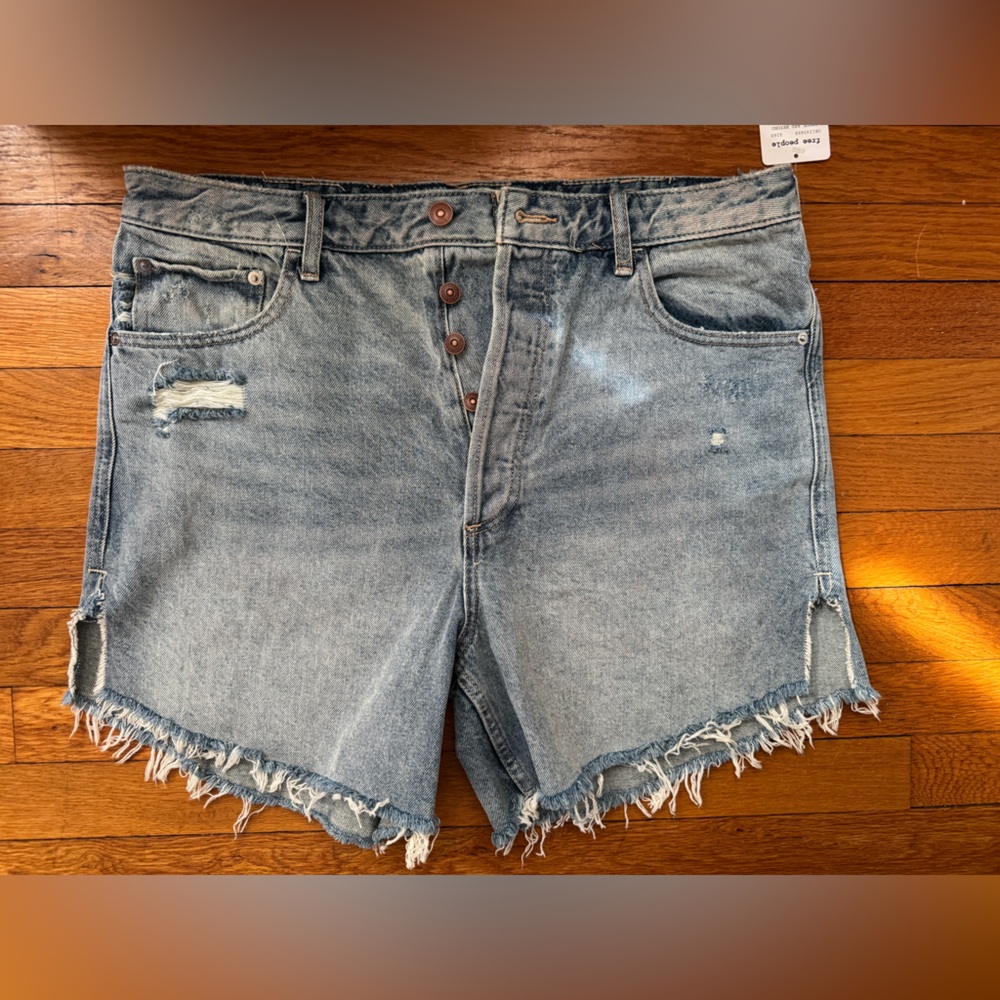 Free People above & beyond denim shorts size 31 - Picture 5 of 6